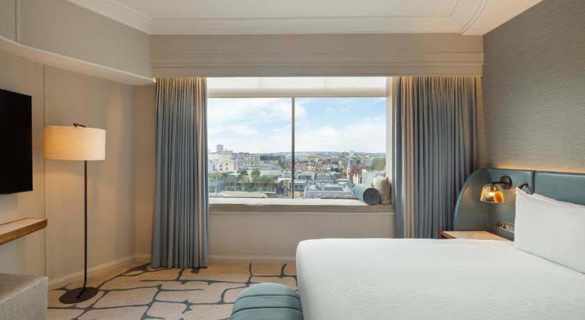Image of Park Lane Suite 3