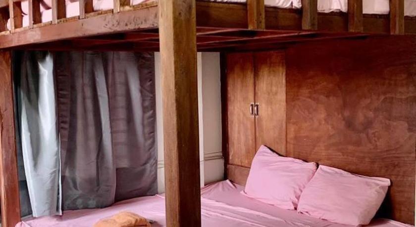 Mischa Hostel - image 11