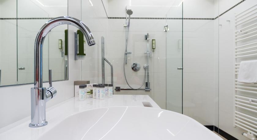 Image of Family Junior Suite 10