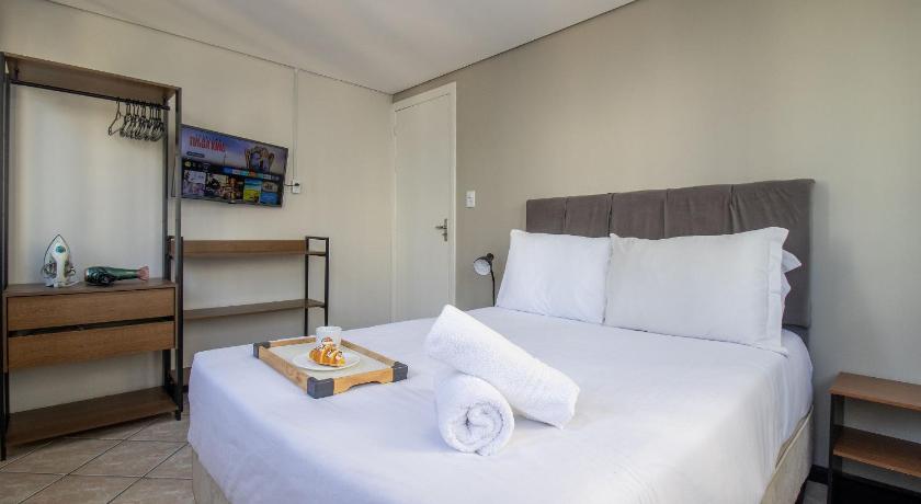 CLR81 - Calcadao, 1 Dorm Climatizado, Garagem