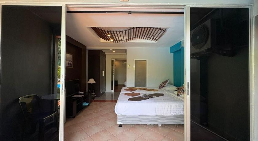 プーケット THE PORTERHOUSE Boutique Hotel 3つ星 ホテル 外観