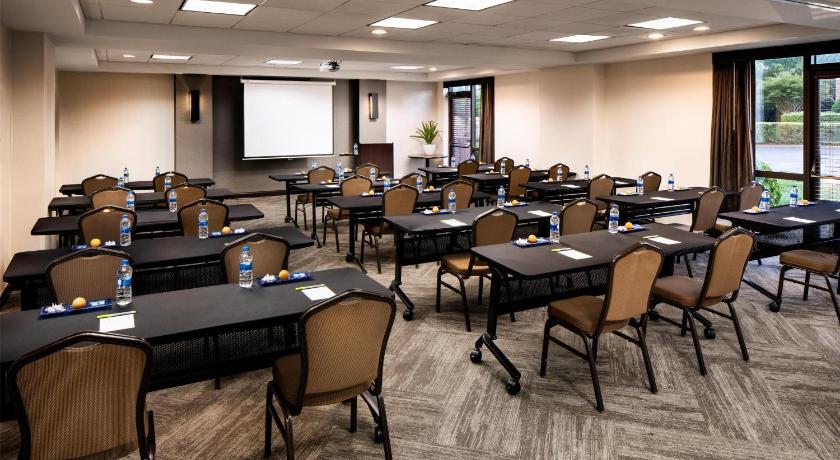 Hyatt Place Topeka photo 4