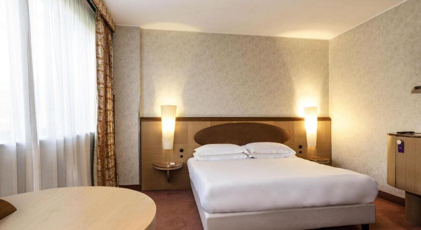 Image of Superior Double Room 9