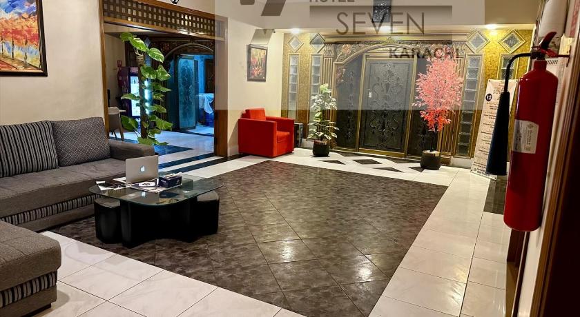 Hotel Seven 7 – Karachi, TX