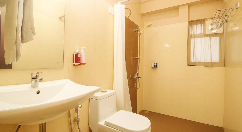 Image of Deluxe Twin Room 16