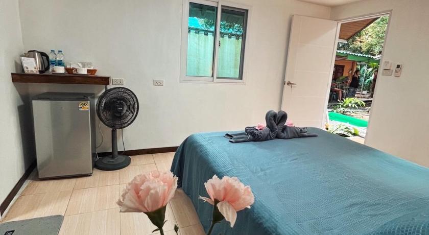 Image of Deluxe Bungalow 16