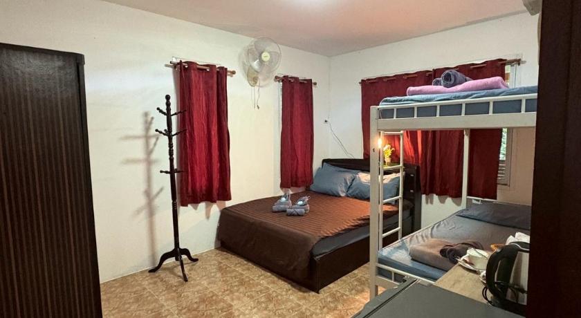 Image of Family Room 5