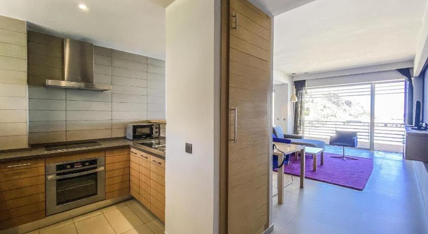 Image of One-Bedroom Apartment with Sea View (2 Adults) 9