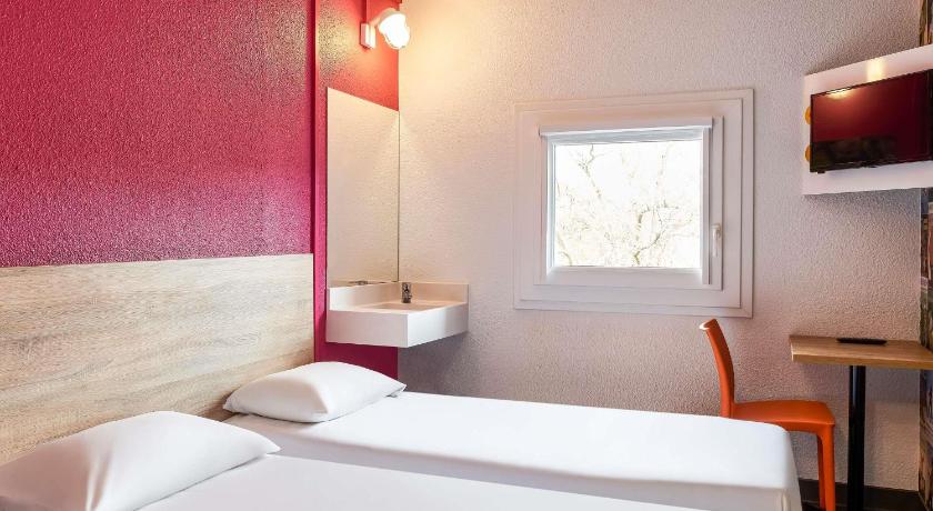 Image of Side-Car Room for 2 travelers maximum - #ontheroad basics 4