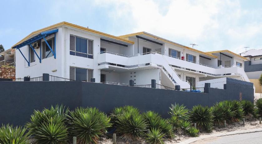 Scarborough Apartments photo