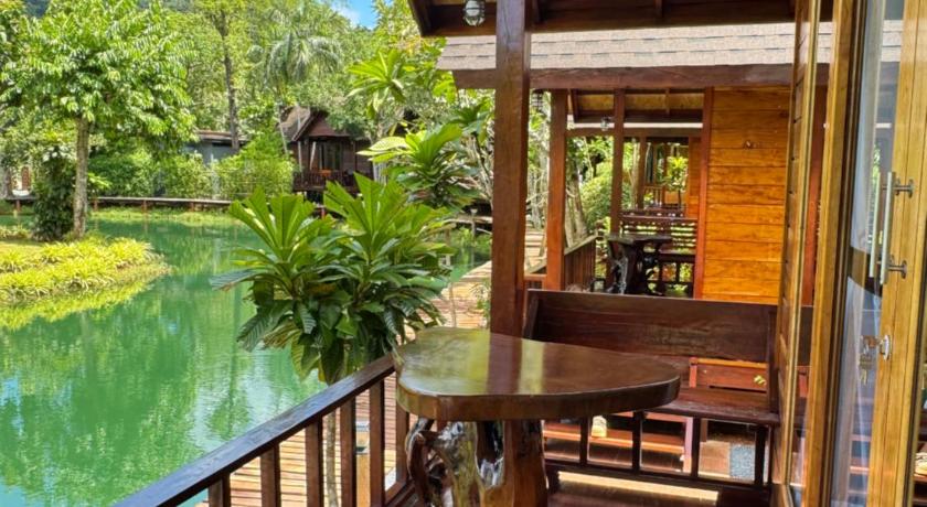 甲米 ธารคีรี รีสอร์ต สวนน้ำกำนัน 3星级 酒店 外观