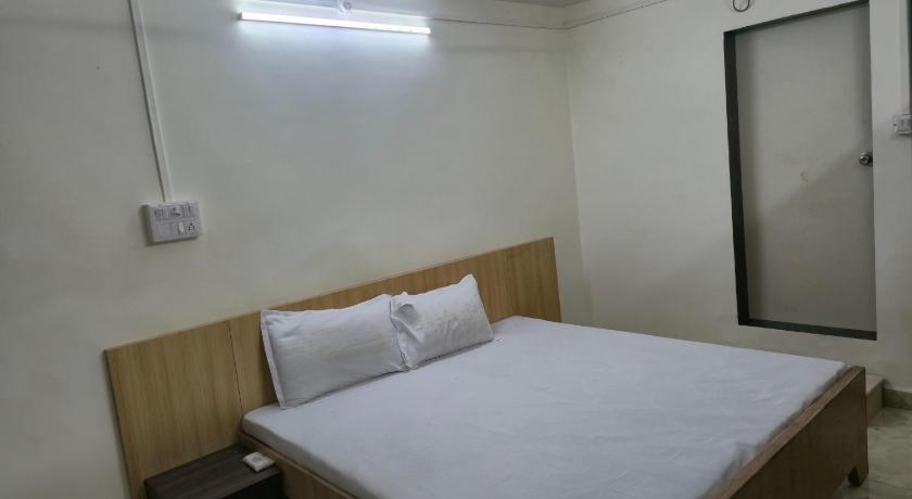 Anand Home Stays
