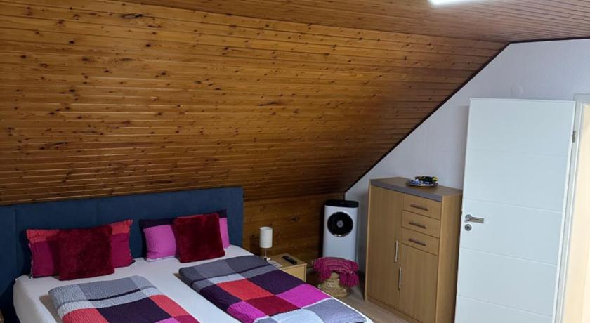 One room apartment in a quiet Location air conditioning