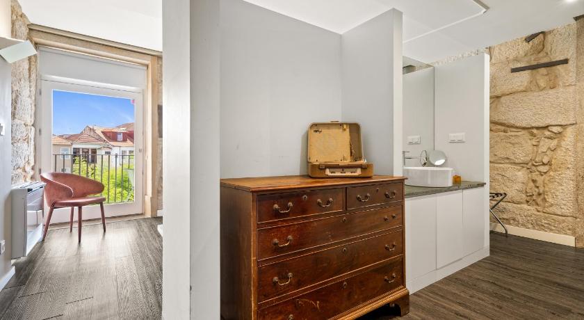 Image of Superior Double Room with Balcony 5