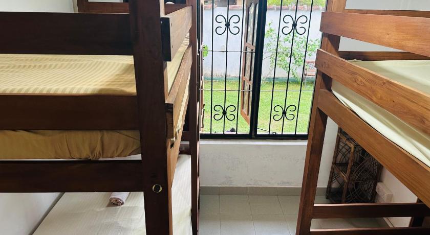 Sky Hostel Negombo - image 28