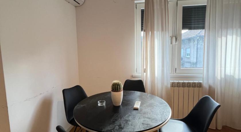 베오그라드 Forest Nook FREE GARAGE 4성급 싱글룸 전망