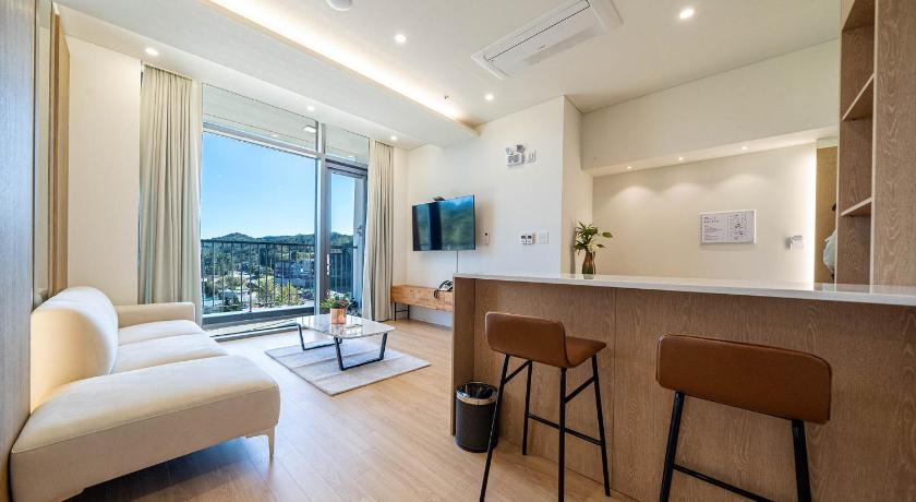 サムチョク Hill Snorkel Beach Hotel ホテル スイート