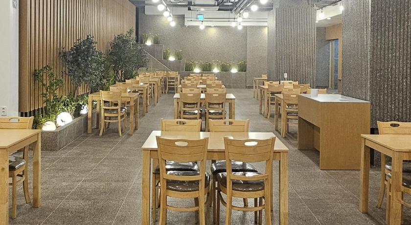 거제 거제도 고현 호텔 바이브 (Geojedo Gohyeon Hotel Vibe) 호텔 로비