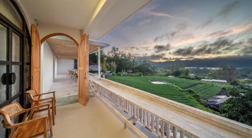 Bali The Hanz Villa Kintamani 4-Star Hotel pool