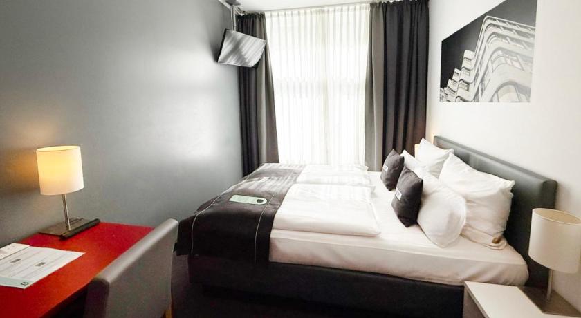 Immagine di Camera Standard (Standard Room) 12