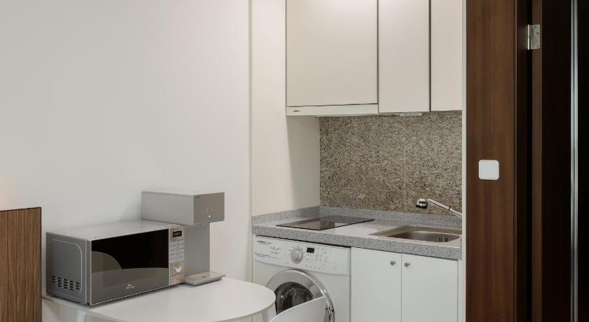 Image of Junior City View Suite 1