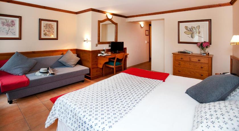Image of Triple Room 0