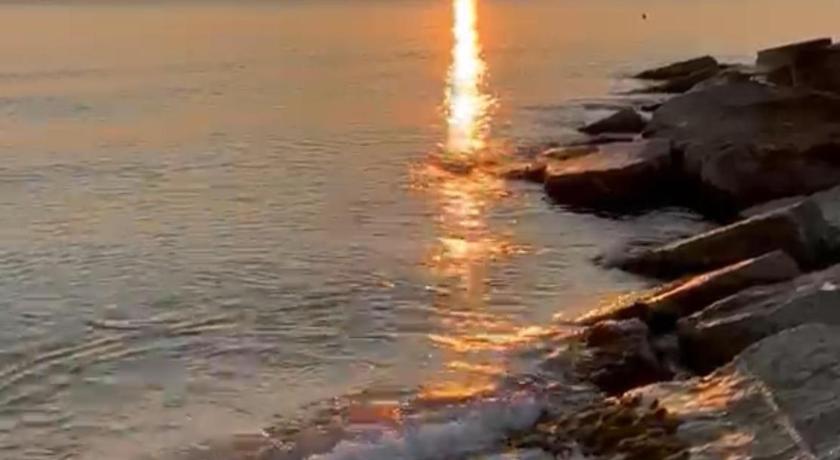 A 2 Passi dal mare