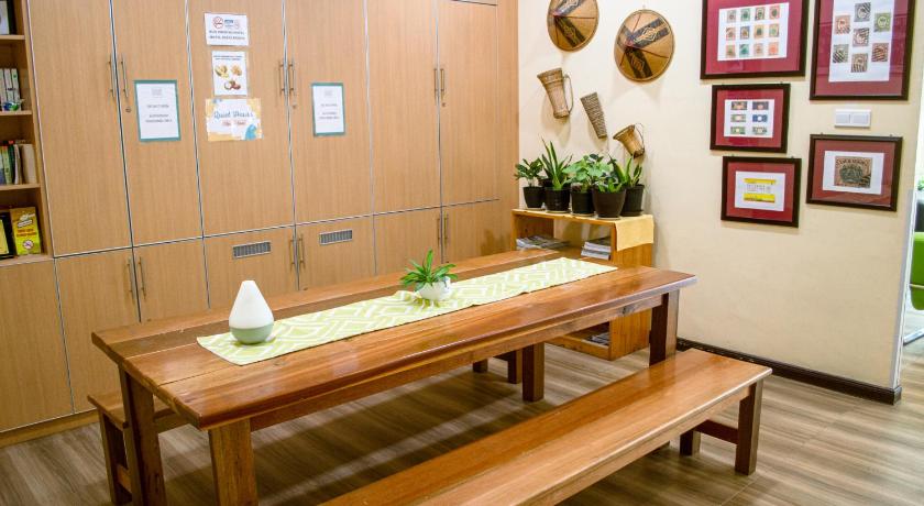 ラブアン LABUAN AVENUE HOTEL 4つ星 ホテル 外観