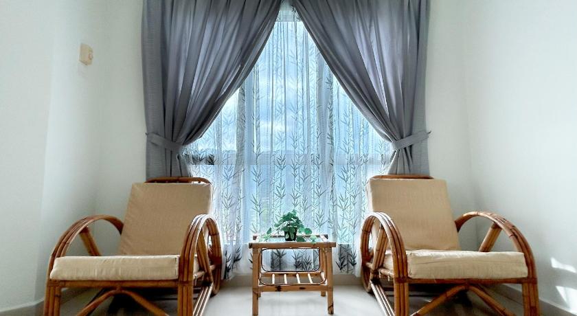 Image of Three-Bedroom Apartment 9