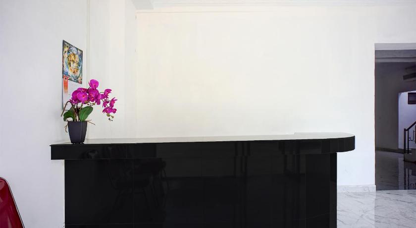 Hotel O Sm Raja Guest House - image 6