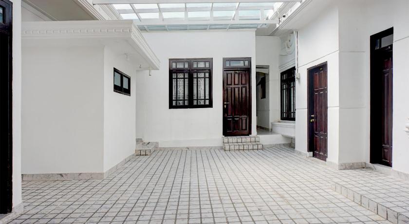 Hotel O Sm Raja Guest House - image 4