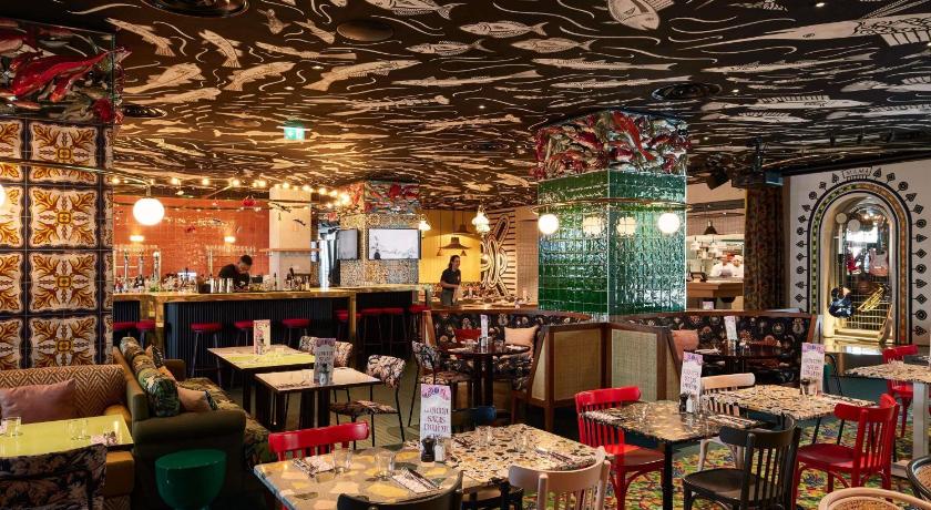 リスボン Mama Shelter Lisboa 3つ星 ホテル スイート