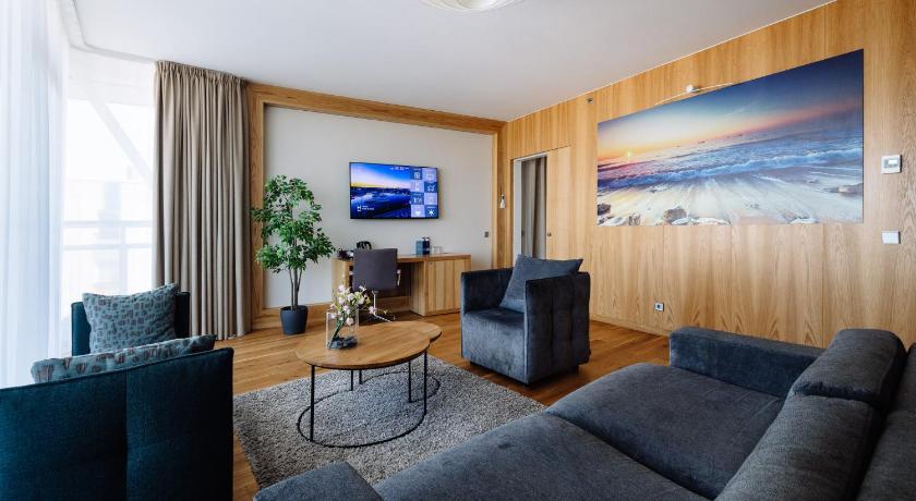 Image of Suite with Sea View 0