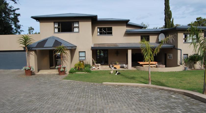 15 Witpeer Street Guesthouse