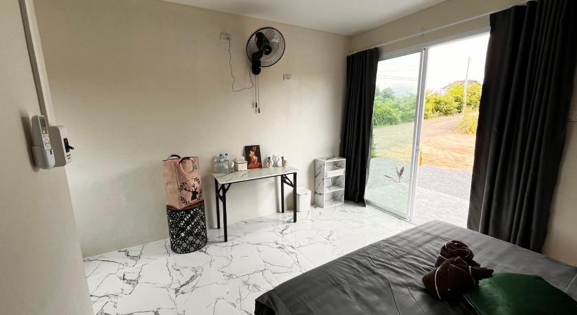 考艾 บ้านเขากอดโฮมสเตย์ ปากช่อง 3星级 单人房 套房