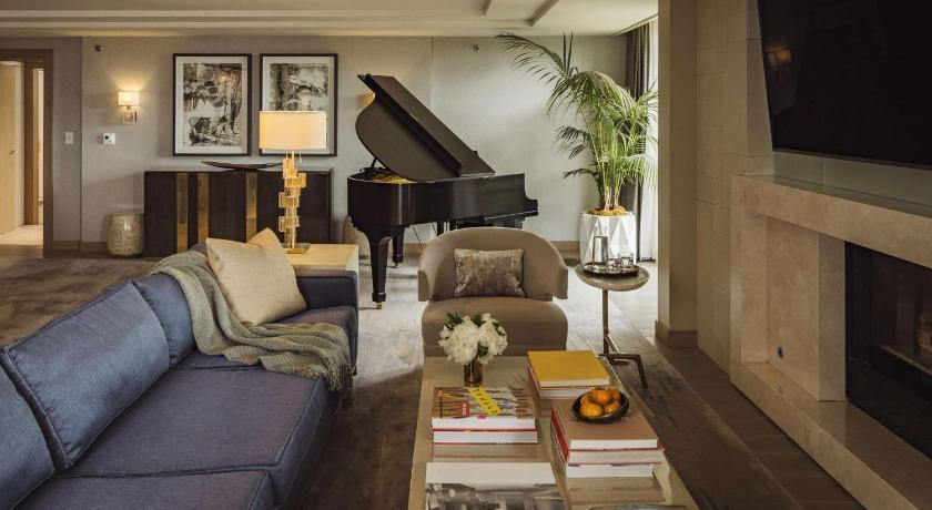 Image of Palm Suite 1
