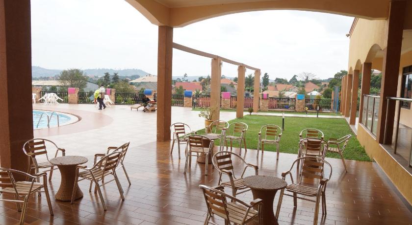 Nican Resort Hotel - image 4