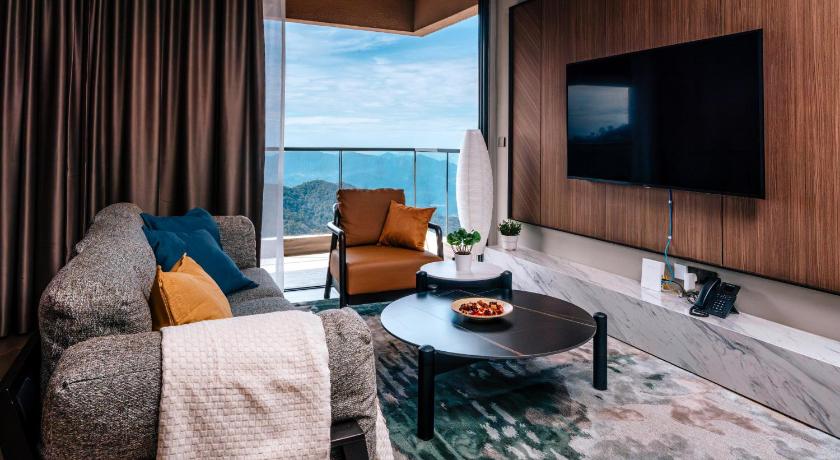 Image of 3 Bedroom Suite 1