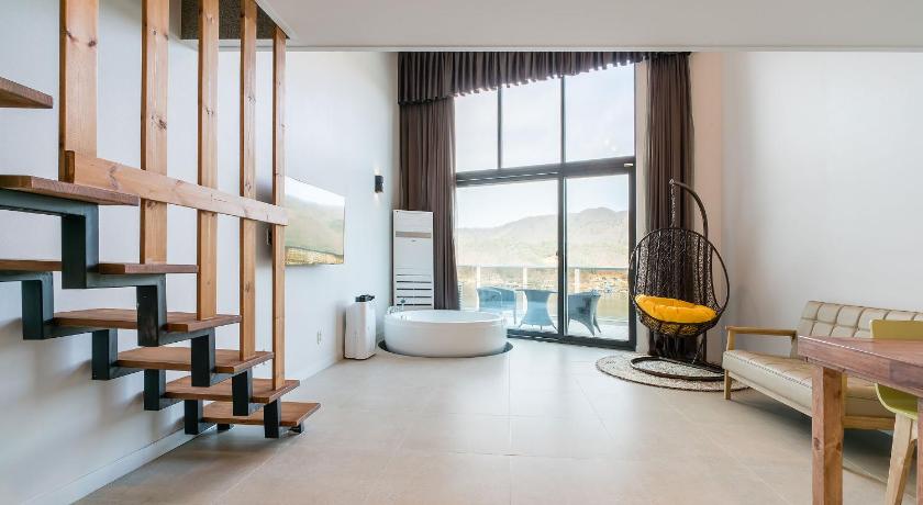 가평 W지우 리조트 (W Jiwoo Resort) 호텔 스위트룸