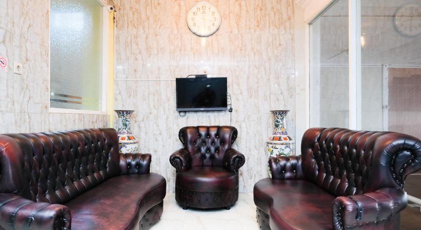 Urbanview Hotel Mawar Sharon near Alun Alun Batu – Malang, MO