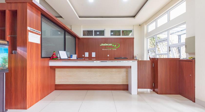 RedDoorz @ Cisarua Puncak Bogor - image 9
