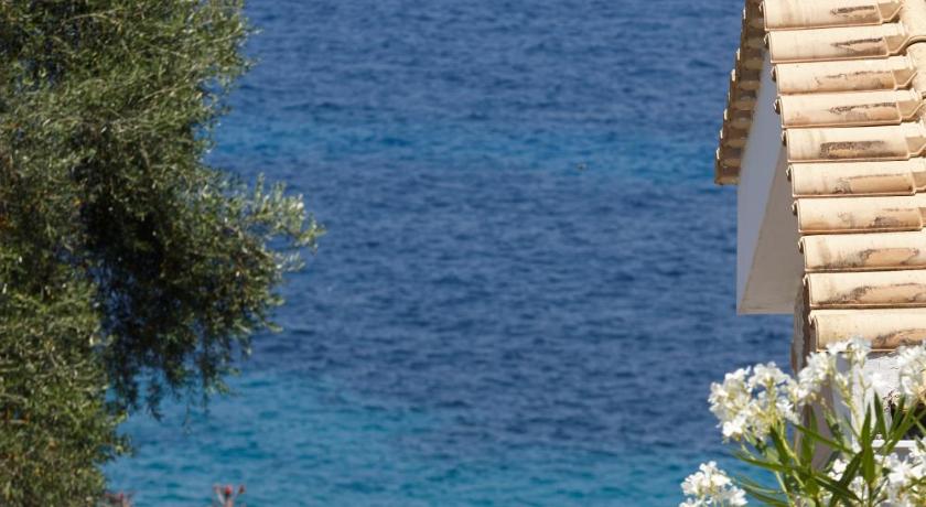 Anassa Mare Villas & Residences.