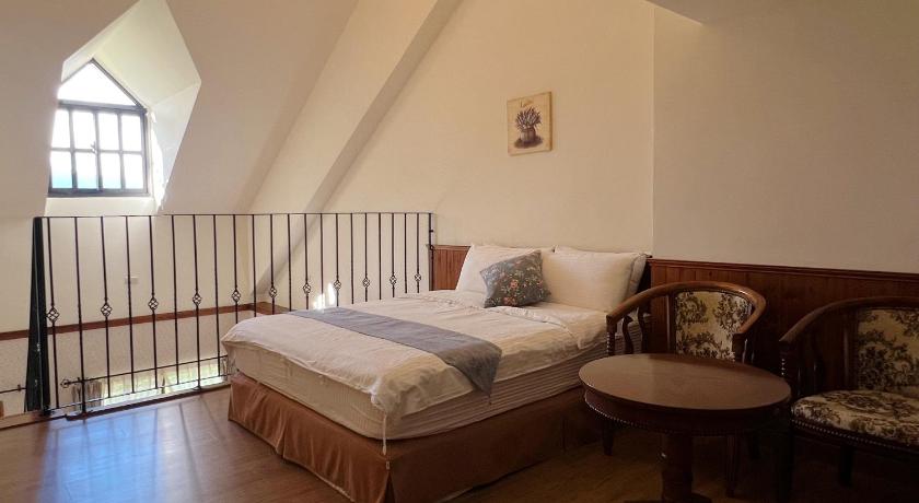 Image of Quadruple Room with Mountain View 5