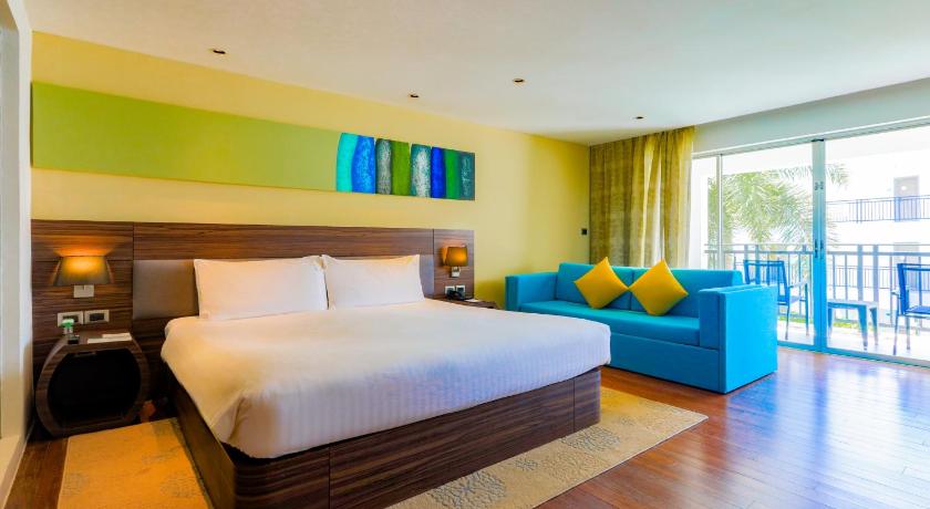 Phuket Holiday Inn Resort Phuket Karon Beach By IHG 4-Star Hotel amenity