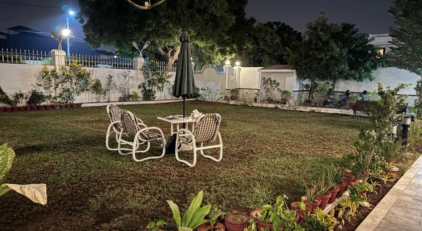 White House Karachi - image 4
