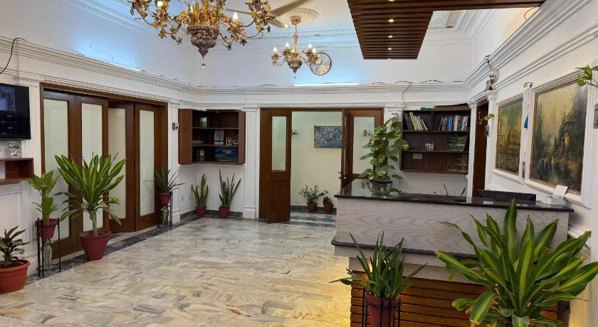 White House Karachi - image 13