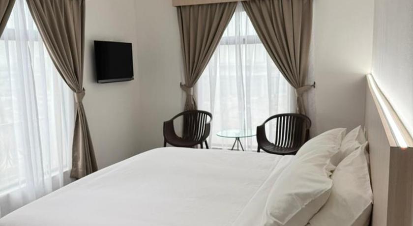 Image of Deluxe Double Room, Smoking 3