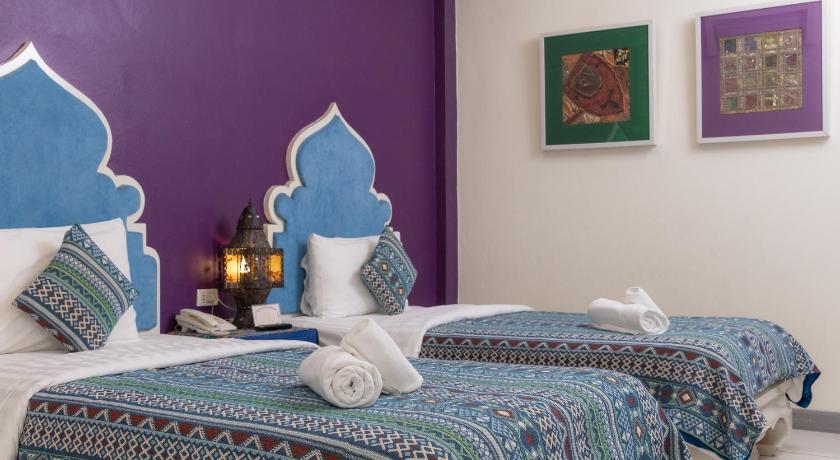 Image of Deluxe Twin Room 14