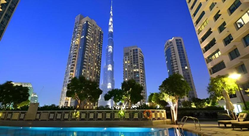 Amazing 2Br Apt with Burj Khalifa & Fountains View - image 11