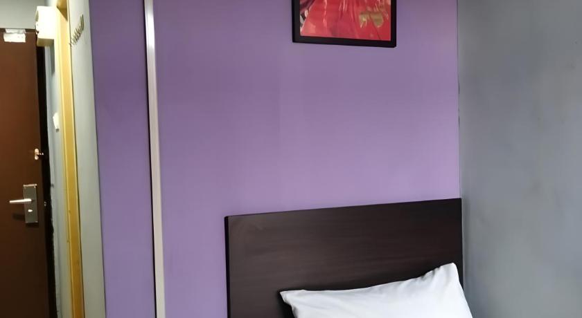 Image of Single Room 4